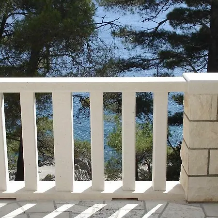 Ancila * برنا